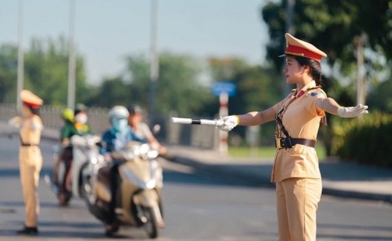 Dự thảo Luật Trật tự, An to&agrave;n giao th&ocirc;ng đường bộ: Ch&iacute;nh phủ bỏ quy định Cảnh s&aacute;t giao th&ocirc;ng được tr&iacute;ch lại 70% tiền xử phạt