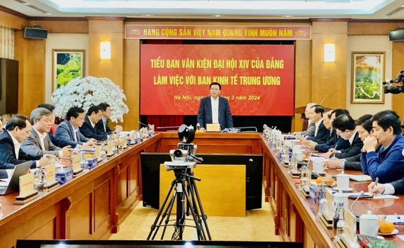Tiểu ban Văn kiện Đại hội XIV của Đảng l&agrave;m việc với Ban Kinh tế Trung ương