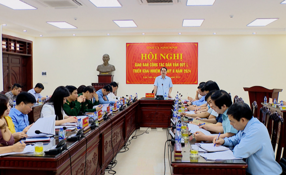 Triển khai nhiệm vụ trọng t&acirc;m c&ocirc;ng t&aacute;c D&acirc;n vận Qu&yacute; II/2024