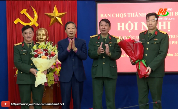 B&agrave;n giao chức danh Chỉ huy trưởng Ban Chỉ huy Qu&acirc;n sự th&agrave;nh phố Ninh B&igrave;nh