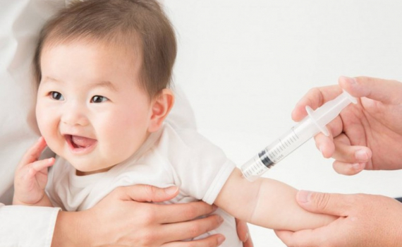 Thủ tướng y&ecirc;u cầu đẩy nhanh ti&ecirc;m chủng vaccine ph&ograve;ng, chống bệnh Sởi
