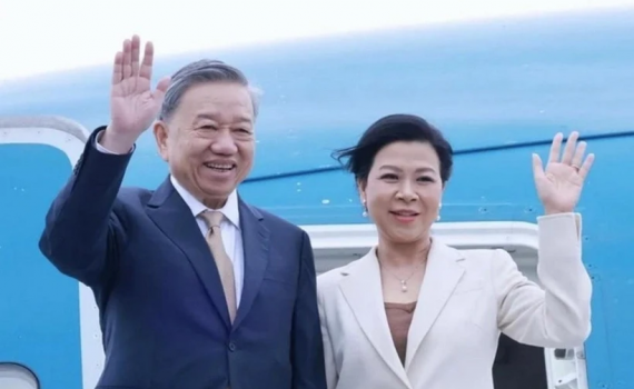 Tổng B&iacute; thư T&ocirc; L&acirc;m v&agrave; phu nh&acirc;n l&ecirc;n đường thăm Indonesia, Ban Thư k&yacute; ASEAN v&agrave; Singapore