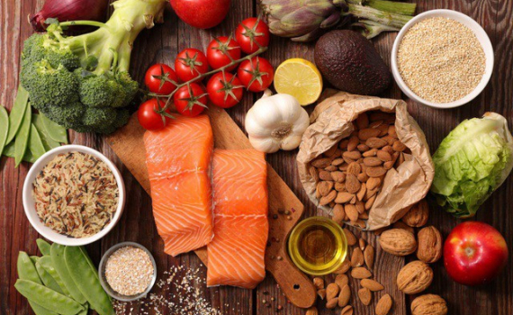 Những thực phẩm gi&uacute;p giảm c&acirc;n khỏe mạnh