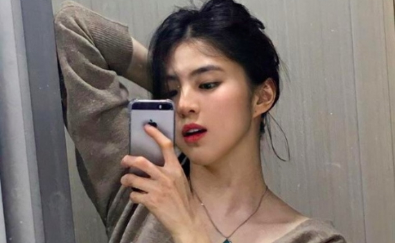 Cơn sốt d&ugrave;ng iPhone đời cũ ở giới trẻ H&agrave;n Quốc