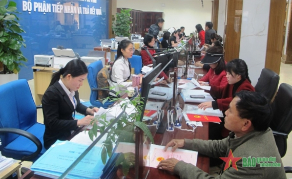 Bộ Nội vụ đề nghị tạm dừng thực hiện một số nhiệm vụ, c&ocirc;ng việc li&ecirc;n quan đến đơn vị h&agrave;nh ch&iacute;nh c&aacute;c cấp