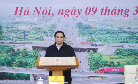 Thủ tướng: 8 nh&oacute;m nhiệm vụ th&uacute;c đẩy c&aacute;c dự &aacute;n GTVT trọng điểm
