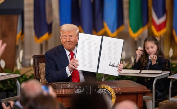 Tổng thống Mỹ D. Trump k&yacute; sắc lệnh giải thể Bộ Gi&aacute;o dục