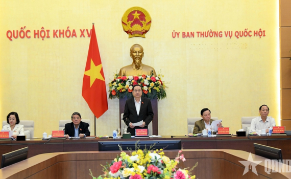 Chủ tịch Quốc hội Trần Thanh Mẫn chủ tr&igrave; cuộc họp về r&agrave; so&aacute;t, sửa đổi, bổ sung Hiến ph&aacute;p