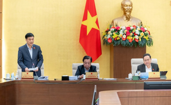 Ủy ban Thường vụ Quốc hội nhất tr&iacute; giảm 30% tiền thu&ecirc; đất năm 2024