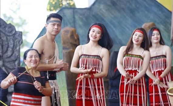 Ngăn chặn &acirc;m mưu, thủ đoạn k&iacute;ch động đồng b&agrave;o c&aacute;c d&acirc;n tộc thiểu số - B&agrave;i 1: Những &acirc;m mưu, thủ đoạn th&acirc;m độc