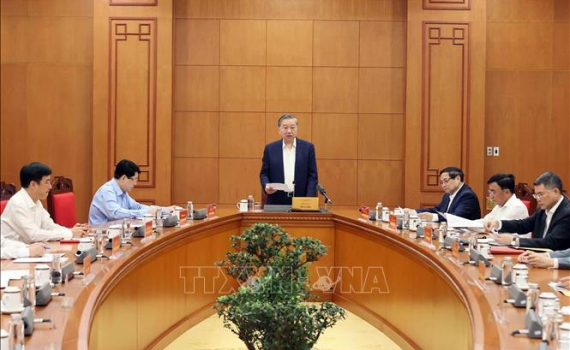Tổng B&iacute; thư T&ocirc; L&acirc;m chủ tr&igrave; Phi&ecirc;n họp lần thứ tư Tiểu ban Nh&acirc;n sự Đại hội XIV của Đảng
