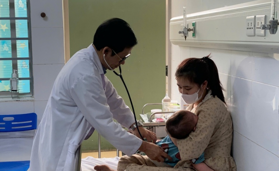 Trẻ mắc sởi trong 3 ng&agrave;y vẫn ti&ecirc;m được vaccine sởi