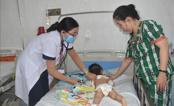Bộ Y tế ban h&agrave;nh hướng dẫn mới nhất chẩn đo&aacute;n, điều trị bệnh sởi