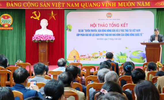 Hội N&ocirc;ng d&acirc;n tỉnh tổng kết dự &aacute;n tuy&ecirc;n truyền, vận động n&ocirc;ng d&acirc;n xử l&yacute; r&aacute;c thải