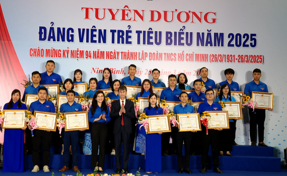 Tuy&ecirc;n dương đảng vi&ecirc;n trẻ ti&ecirc;u biểu năm 2025
