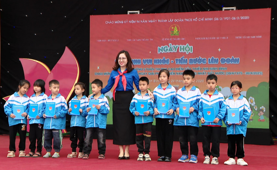Ng&agrave;y hội "Thiếu nhi vui khỏe - Tiến bước l&ecirc;n Đo&agrave;n"