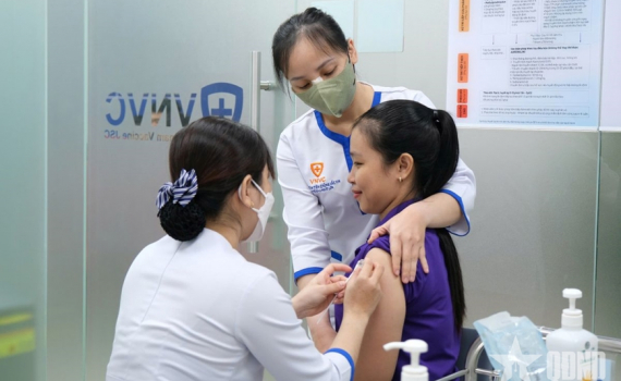 Bộ Y tế th&agrave;nh lập 6 đo&agrave;n kiểm tra, gi&aacute;m s&aacute;t ph&ograve;ng, chống bệnh sởi