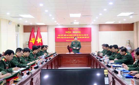 Bộ Quốc ph&ograve;ng kiểm tra c&ocirc;ng t&aacute;c luyện tập chuyển trạng th&aacute;i sẵn s&agrave;ng chiến đấu tại Bộ CHQS tỉnh