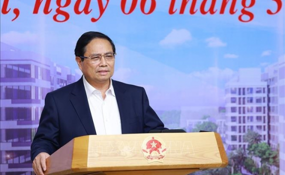 Thủ tướng Phạm Minh Ch&iacute;nh chủ tr&igrave; Hội nghị to&agrave;n quốc th&aacute;o gỡ kh&oacute; khăn, vướng mắc, th&uacute;c đẩy ph&aacute;t triển nh&agrave; ở x&atilde; hội