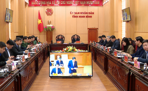 Phi&ecirc;n họp thứ ba Ban Chỉ đạo Trung ương triển khai x&oacute;a nh&agrave; tạm, nh&agrave; dột n&aacute;t