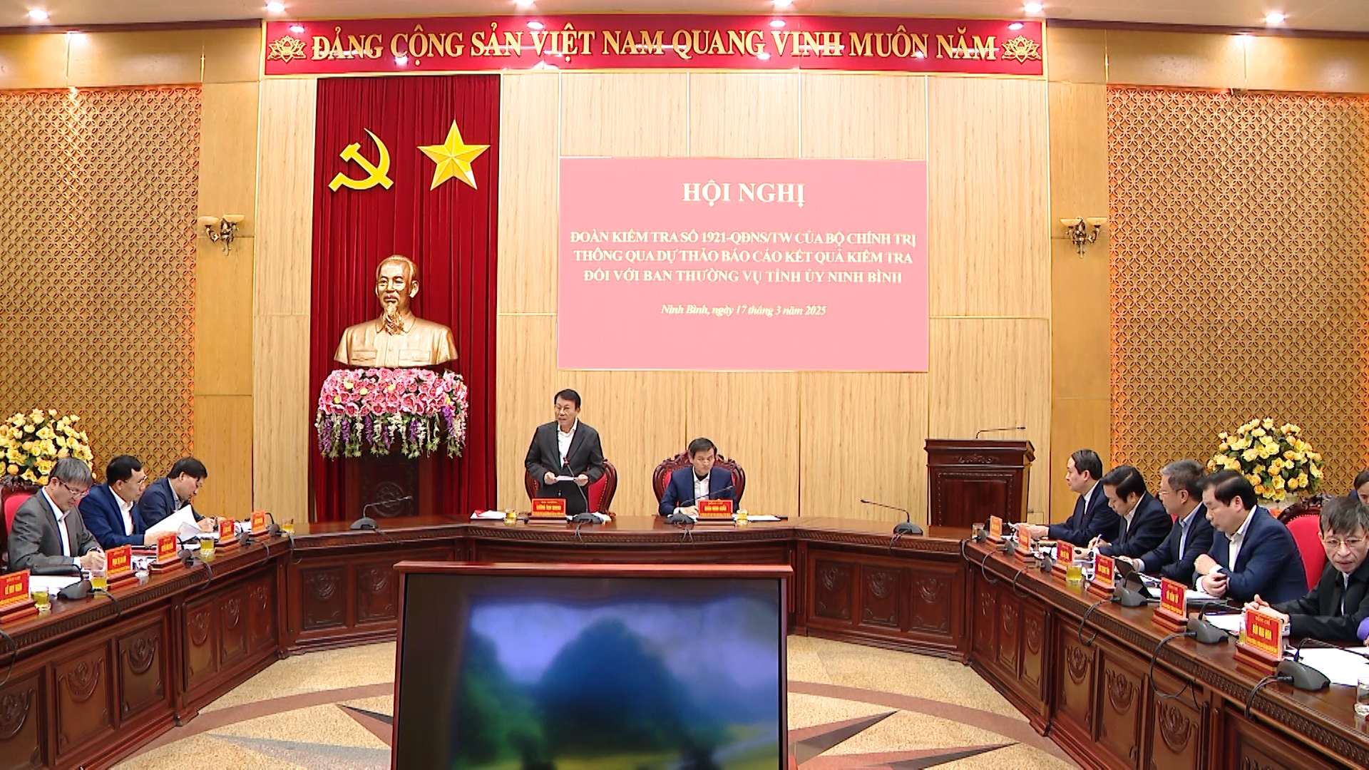Thông qua kết quả kiểm tra đối với Ban Thường vụ Tỉnh ủy Ninh Bình