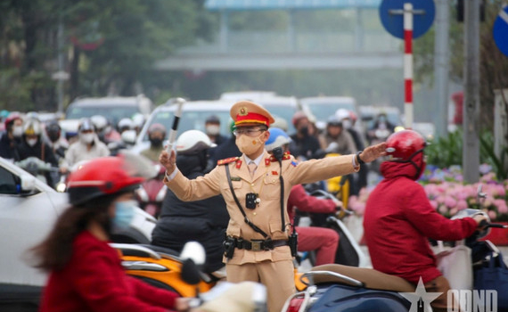 Bảo đảm giao th&ocirc;ng thuận lợi, th&ocirc;ng suốt trong ng&agrave;y bầu cử