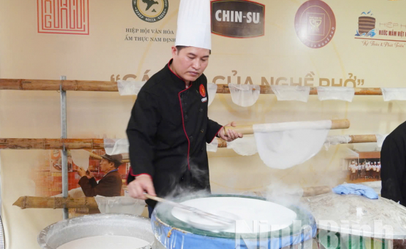 L&agrave;ng V&acirc;n C&ugrave; sẵn s&agrave;ng cho du kh&aacute;ch trải nghiệm nghề phở tại Festival Phở 2026