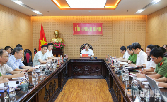 Triển khai c&ocirc;ng t&aacute;c đo đạc lập bản đồ địa ch&iacute;nh, đăng k&yacute; đất đai, hồ sơ địa ch&iacute;nh, x&acirc;y dựng, ho&agrave;n thiện cơ sở dữ liệu quốc gia về đất đai