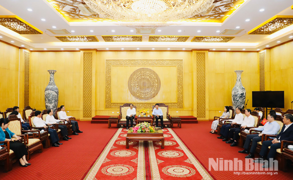 Đo&agrave;n c&ocirc;ng t&aacute;c Tỉnh ủy Th&aacute;i Nguy&ecirc;n thăm v&agrave; l&agrave;m việc với Tỉnh ủy, UBND tỉnh Ninh B&igrave;nh
