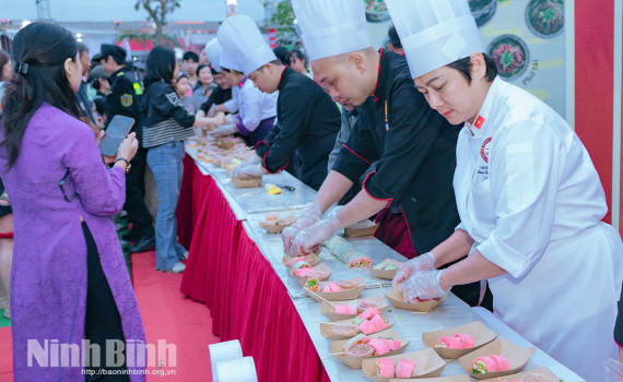 Bế mạc Festival Phở 2026: T&ocirc;n vinh v&agrave; n&acirc;ng tầm di sản ẩm thực Việt