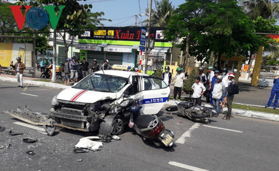 10 ng&agrave;y c&aacute;ch ly x&atilde; hội, TNGT giảm nhưng vẫn c&oacute; 94 người chết