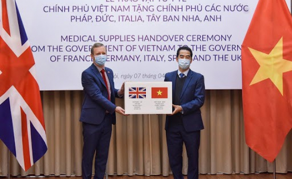 B&aacute;o ch&iacute; v&agrave; dư luận quốc tế: Việt Nam l&agrave; &ldquo;h&igrave;nh mẫu kiềm chế đại dịch&rdquo;