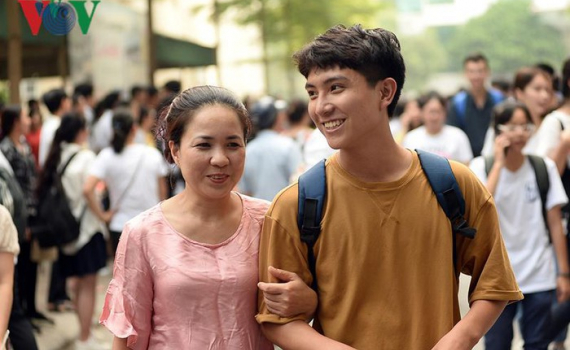 Bộ Gi&aacute;o dục c&ocirc;ng bố Bộ đề tham khảo thi THPT Quốc gia 2020