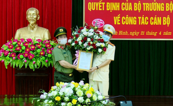 C&ocirc;ng bố quyết định bổ nhiệm Ph&oacute; Gi&aacute;m đốc C&ocirc;ng an tỉnh Ninh B&igrave;nh