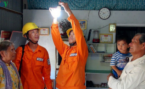 Giảm gi&aacute; b&aacute;n lẻ điện: mức giảm cao nhất 62.560 đồng/th&aacute;ng