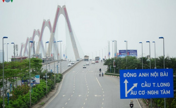 Luật giao th&ocirc;ng đường bộ hiện chưa đủ mạnh, đang bộc lộ nhiều hạn chế