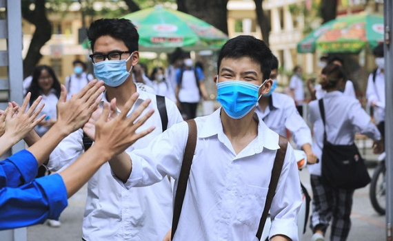 Bộ Gi&aacute;o dục v&agrave; Đ&agrave;o tạo c&ocirc;ng bố đề thi tham khảo kỳ thi tốt nghiệp THPT 2021 