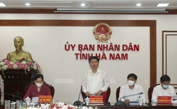 Bộ Y tế li&ecirc;n tiếp ph&aacute;t 2 th&ocirc;ng b&aacute;o khẩn chống dịch COVID-19