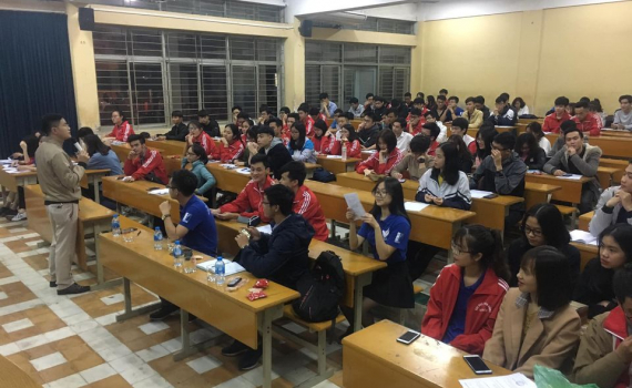 C&aacute;c trường ĐH th&ocirc;ng b&aacute;o tăng học ph&iacute;, Bộ GD&ĐT n&oacute;i g&igrave;?