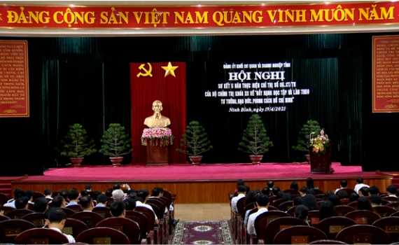 Đảng ủy Khối CQ&DN tỉnh sơ kết 5 năm thực hiện Chỉ thị 05 của Bộ Ch&iacute;nh trị