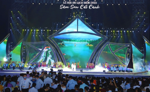 Lễ hội du lịch biển năm 2021 "Sầm Sơn cất c&aacute;nh&rdquo;