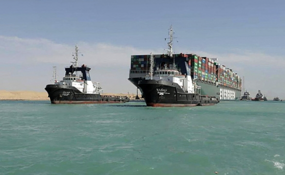 Thế giới tuần qua: B&agrave;i học từ Suez