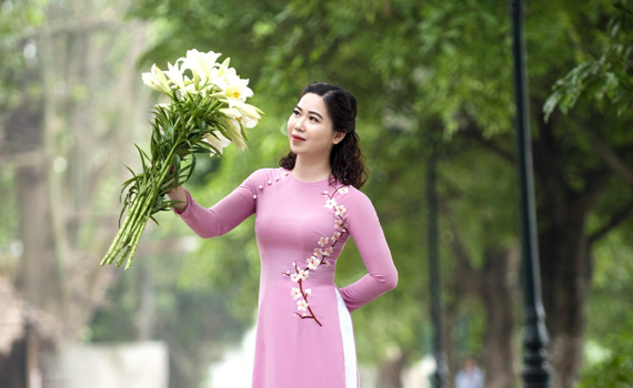 Th&iacute; sinh Đinh Thị Mỹ Dung - SBD 05
