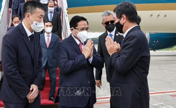 Thủ tướng Phạm Minh Ch&iacute;nh tới Indonesia, bắt đầu chuyến c&ocirc;ng t&aacute;c nước ngo&agrave;i đầu ti&ecirc;n