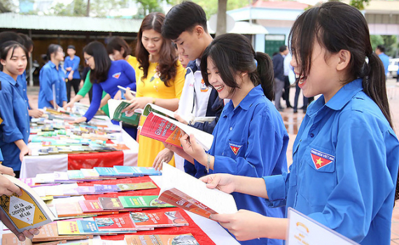 Th&uacute;c đẩy văn h&oacute;a đọc trong giới trẻ