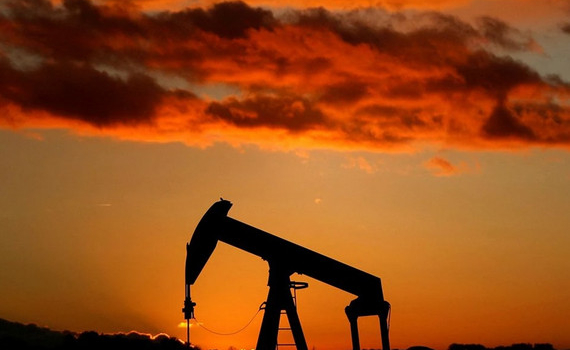 Gi&aacute; xăng dầu h&ocirc;m nay, 29-4: Gi&aacute; dầu Brent &ldquo;neo&rdquo; ở mức 107,6 USD/th&ugrave;ng