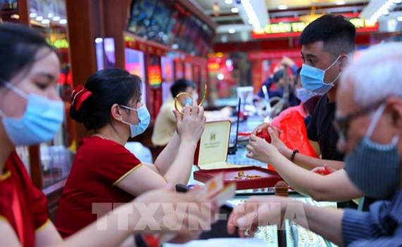 Gi&aacute; v&agrave;ng h&ocirc;m nay 14-4: Gi&aacute; v&agrave;ng thế giới, trong nước tiếp tục tăng
