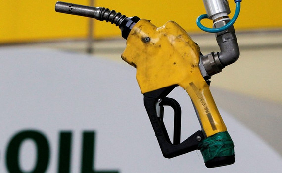 Gi&aacute; xăng dầu h&ocirc;m nay 28-4: Gi&aacute; dầu WTI giảm, Brent giữ nguy&ecirc;n 105,3 USD/th&ugrave;ng
