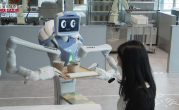 Nhật Bản: Độc đ&aacute;o nh&agrave; h&agrave;ng sử dụng to&agrave;n nh&acirc;n vi&ecirc;n robot
