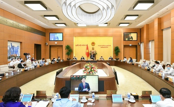 Tuần n&agrave;y, Ủy ban Thường vụ Quốc hội tiếp tục Phi&ecirc;n họp thứ 10